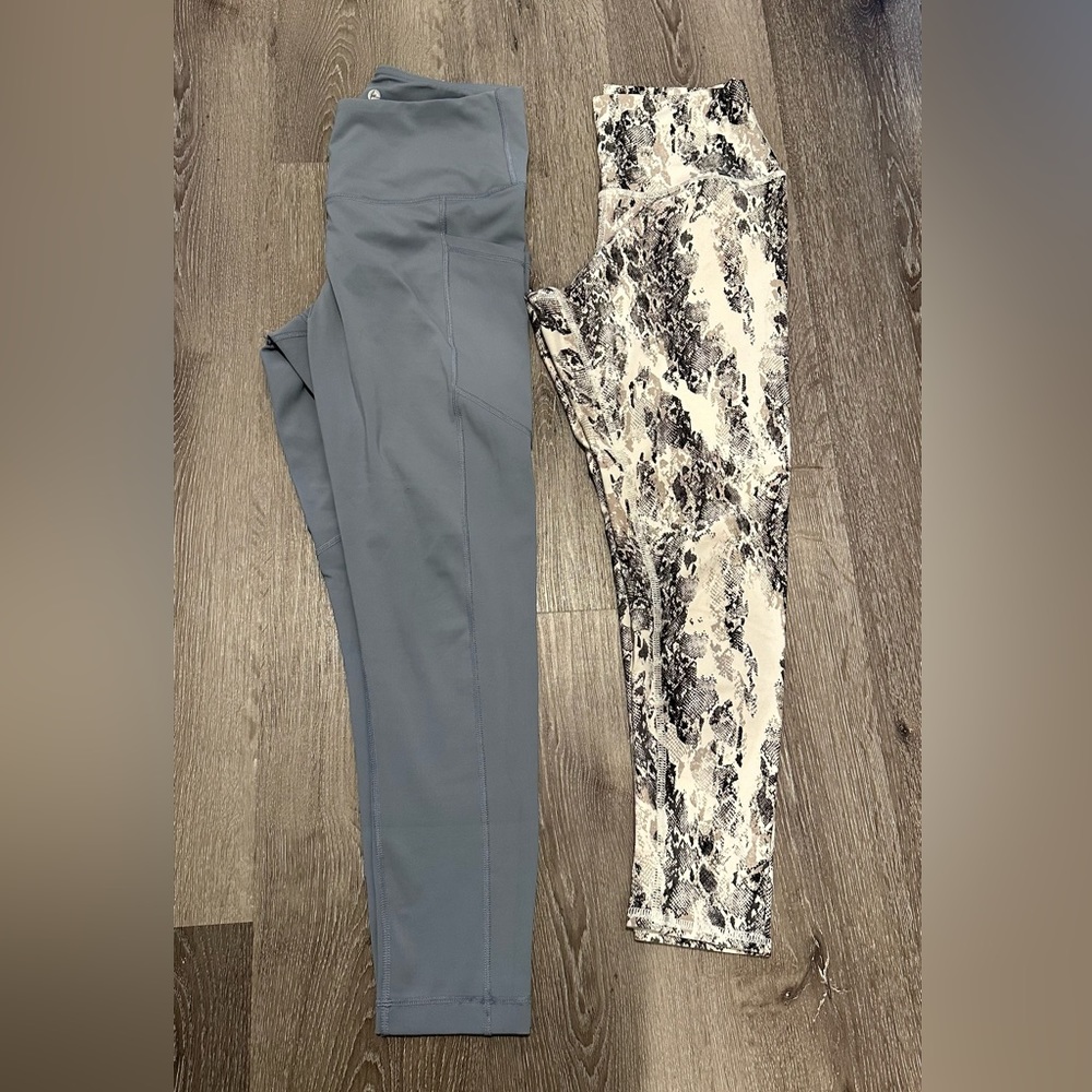 Women’s Leggings  (bundle of 2)